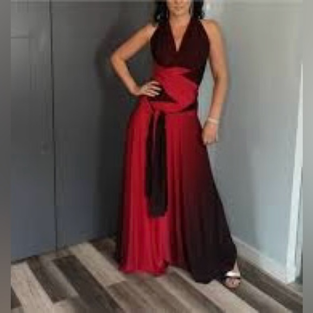 NWOT Genessa Jackson Sleek Red and Black Maxi Dress, size M